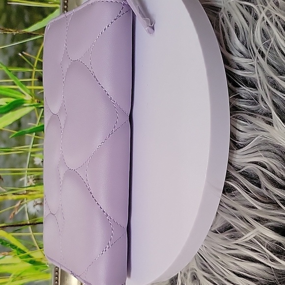 Betsey Johnson Lavender Quilted Long Zippy Wallet NWT RETAIL $58+ - Picture 5 of 10